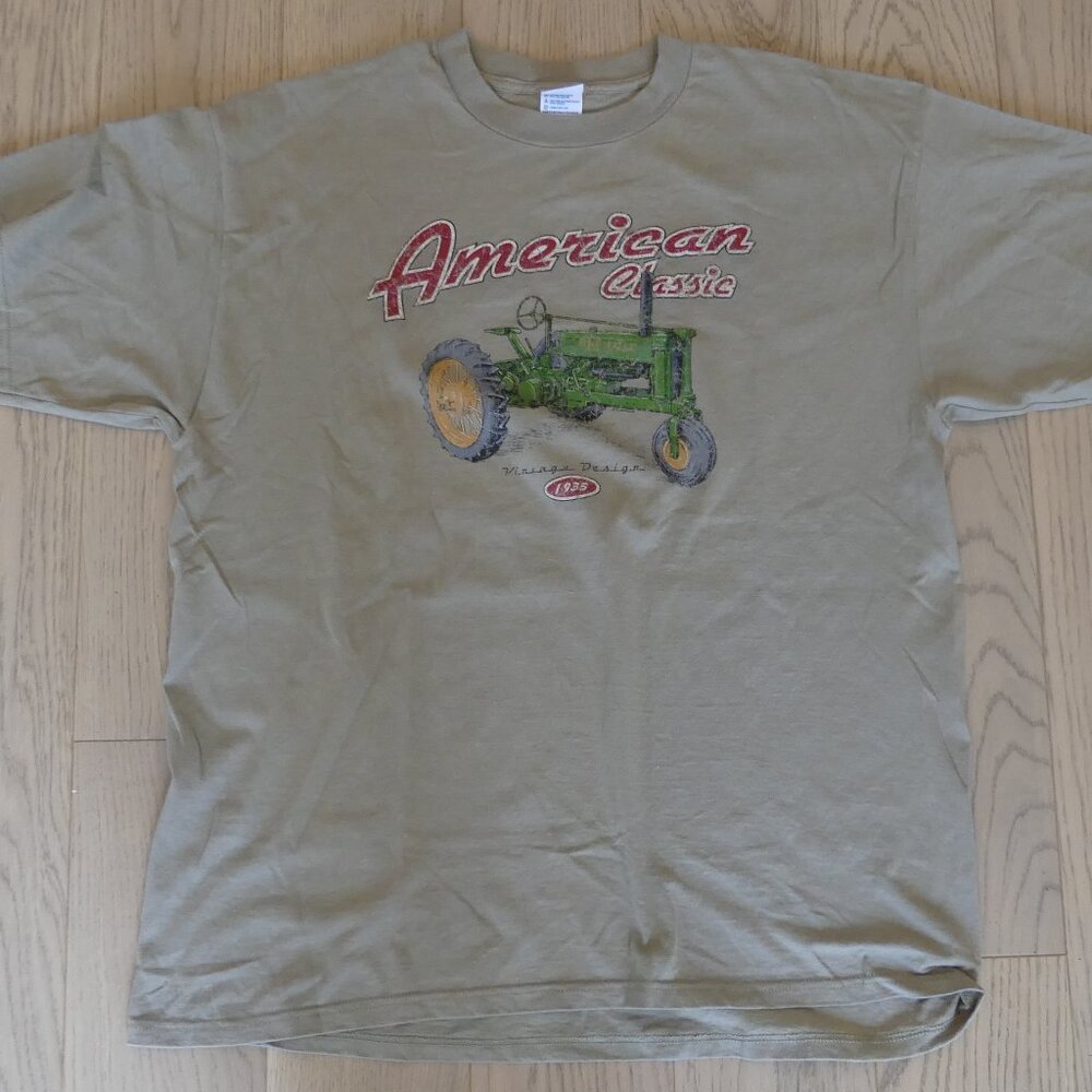 American Classic Tractor Graphic Delta Pro Weight T-Shirt XL